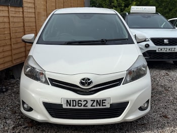 Used Toyota Yaris 2013 for sale - 76728985: Photo