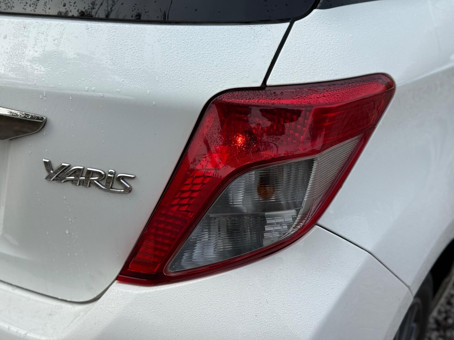 Used Toyota Yaris for sale - 76728985: Photo 33