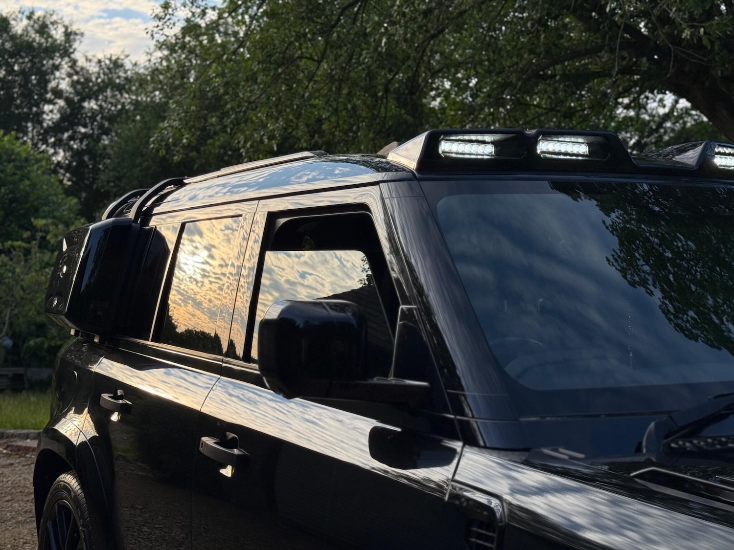 Used Land Rover Defender 110 for sale - 76727884: Photo 10