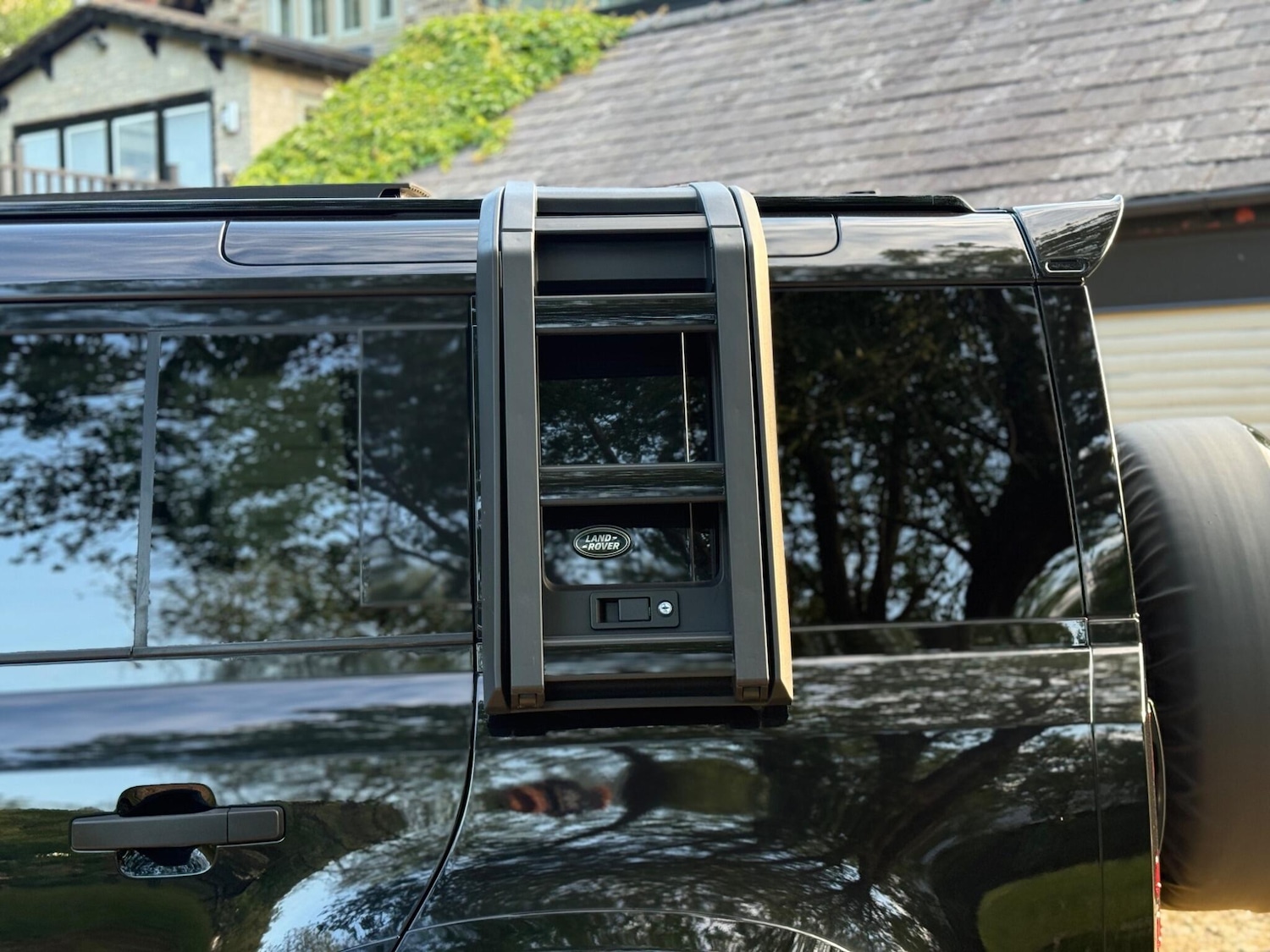 Used Land Rover Defender 110 for sale - 76727884: Photo 11