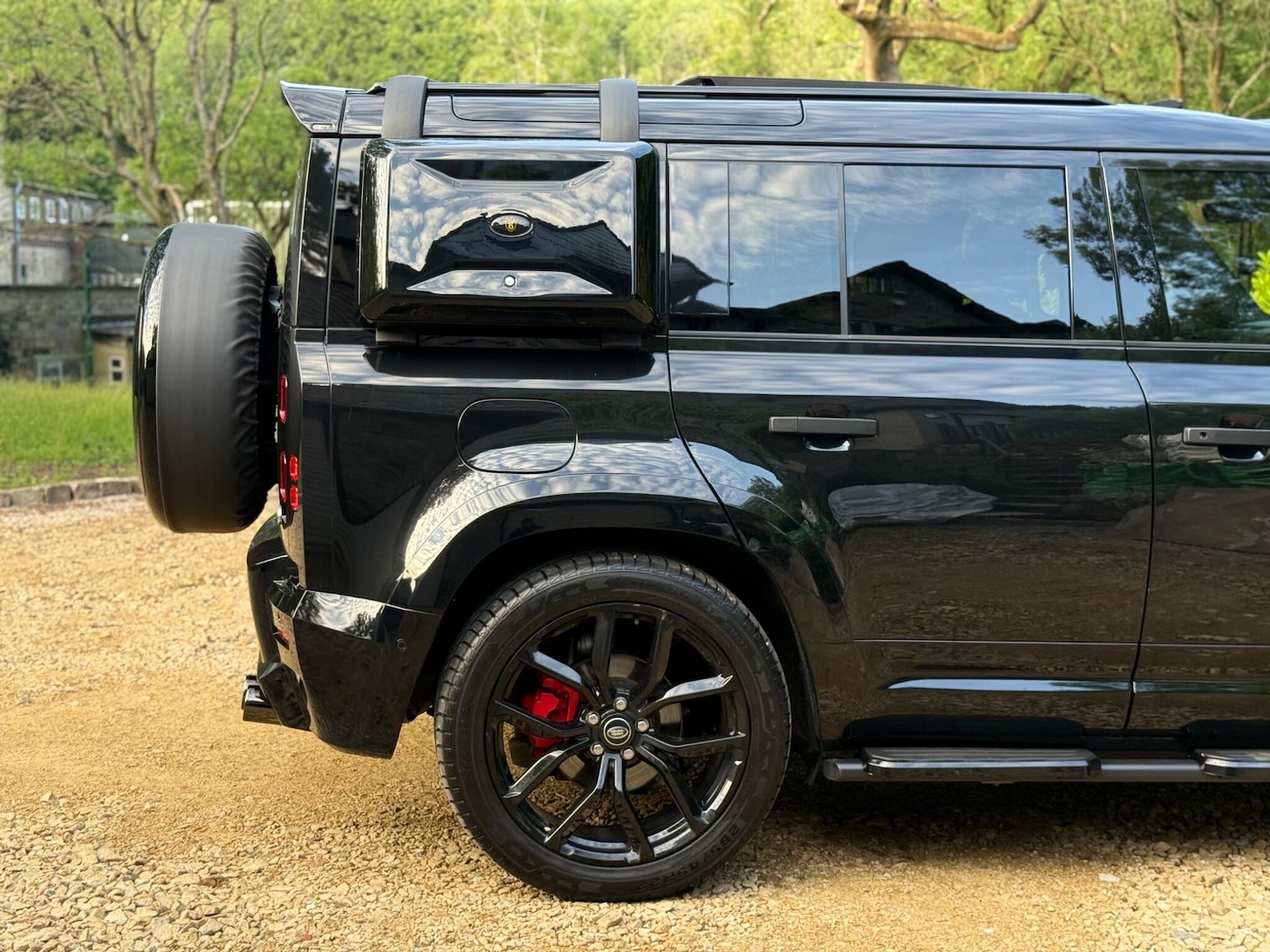 Used Land Rover Defender 110 for sale - 76727884: Photo 26