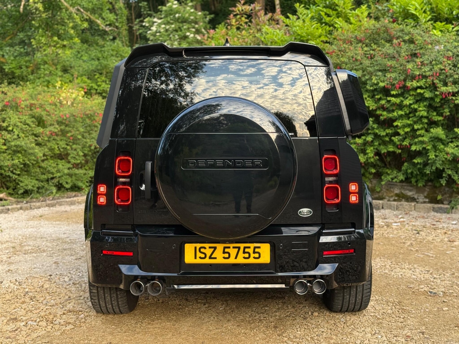 Used Land Rover Defender 110 for sale - 76727884: Photo 29