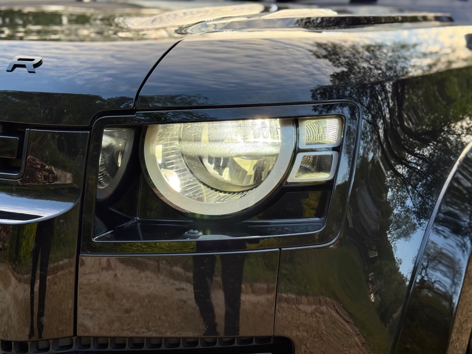 Used Land Rover Defender 110 for sale - 76727884: Photo 5