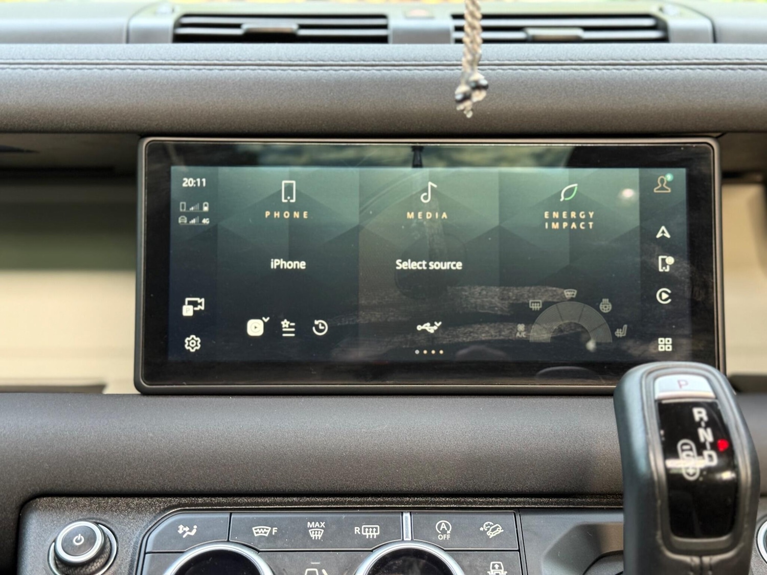 Used Land Rover Defender 110 for sale - 76727884: Photo 54