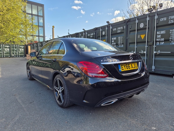 Used Mercedes-Benz C Class 2016 for sale - 74428526: Photo 2