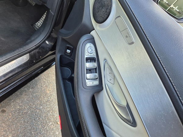 Used Mercedes-Benz C Class 2016 for sale - 74428526: Photo 40