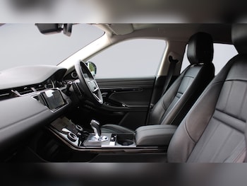 Used Land Rover Range Rover Evoque 2022 for sale - 76061664: Photo