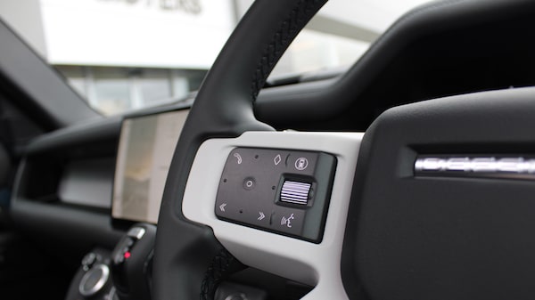 Used Land Rover Defender 2025 for sale - 76261209: Photo 24