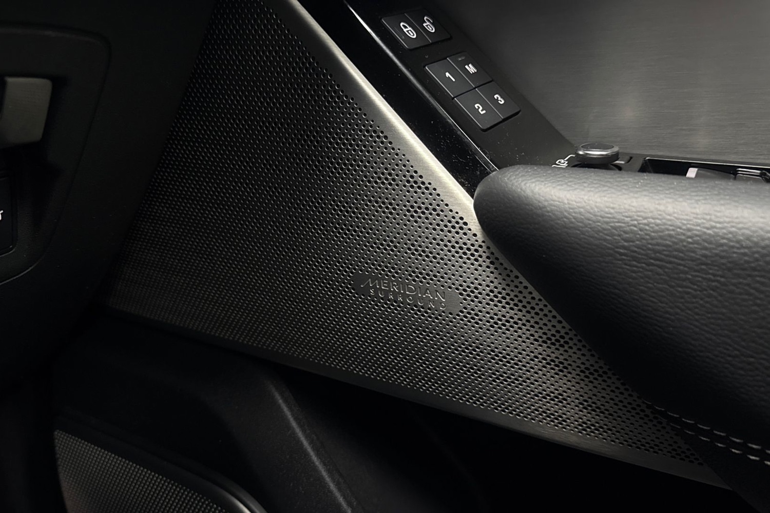 Used Land Rover Range Rover Velar 2018 for sale - 77046376: Photo 24