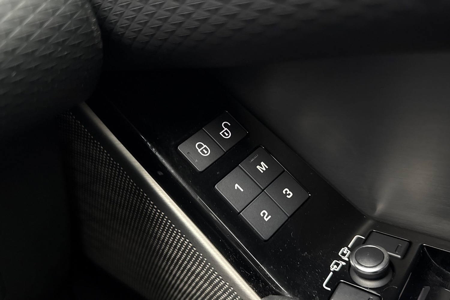 Used Land Rover Range Rover Velar 2018 for sale - 77046376: Photo 25