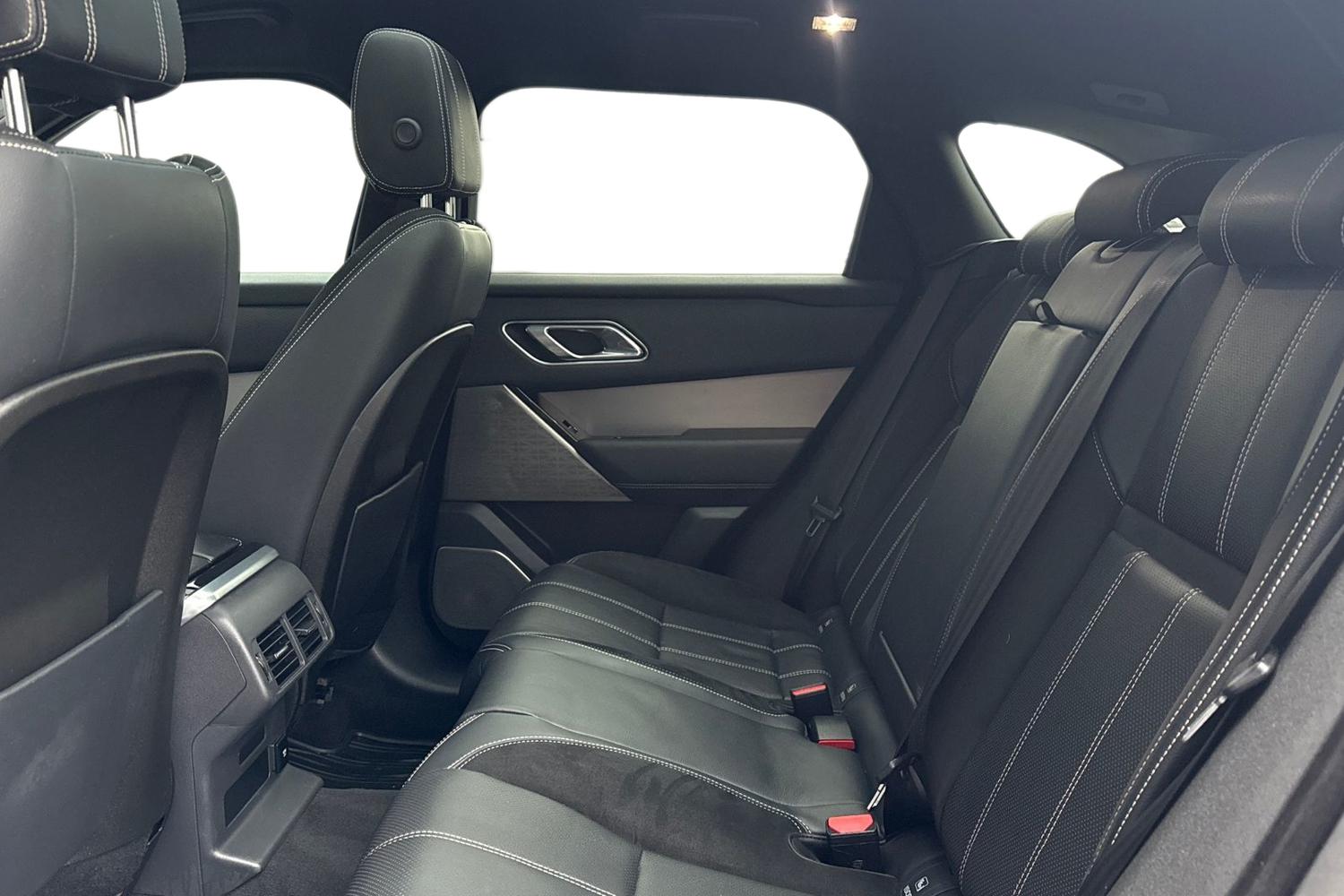 Used Land Rover Range Rover Velar 2018 for sale - 77046376: Photo 4