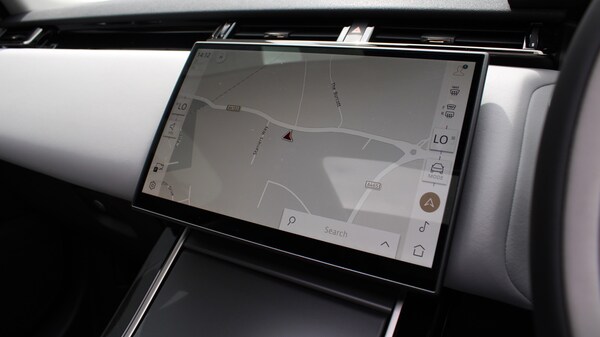 Used Land Rover Range Rover Velar 2025 for sale - 75340736: Photo 11