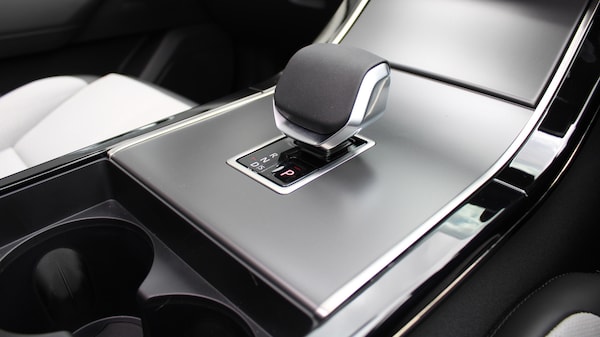 Used Land Rover Range Rover Velar 2025 for sale - 75340736: Photo 13