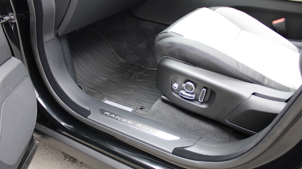Used Land Rover Range Rover Velar 2025 for sale - 75340736: Photo 27