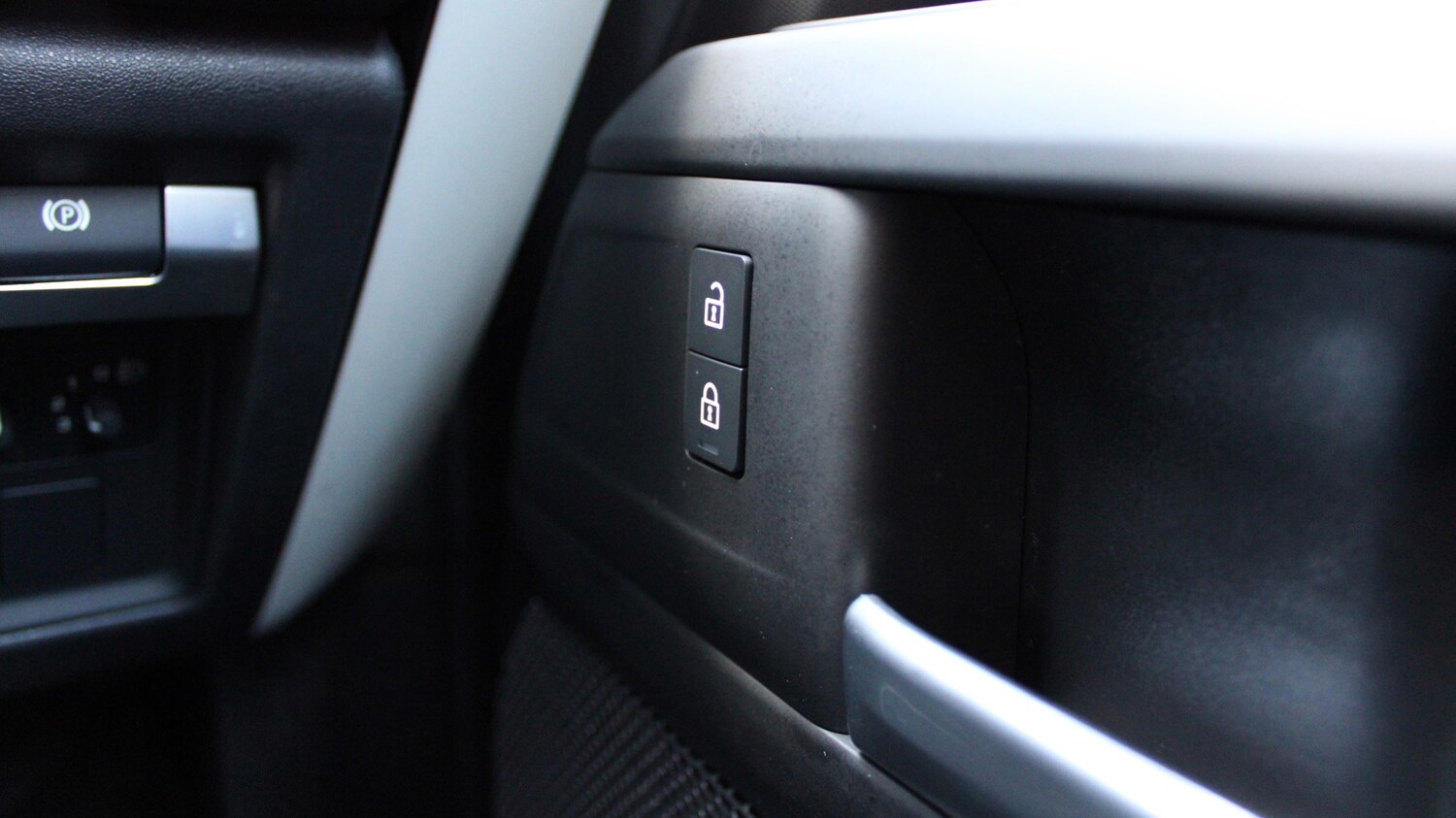 Used Land Rover Defender 90 2023 for sale - 76574664: Photo 23