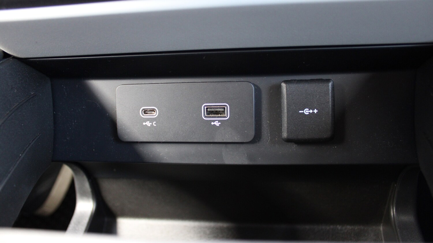 Used Land Rover Defender 90 2023 for sale - 76574664: Photo 25