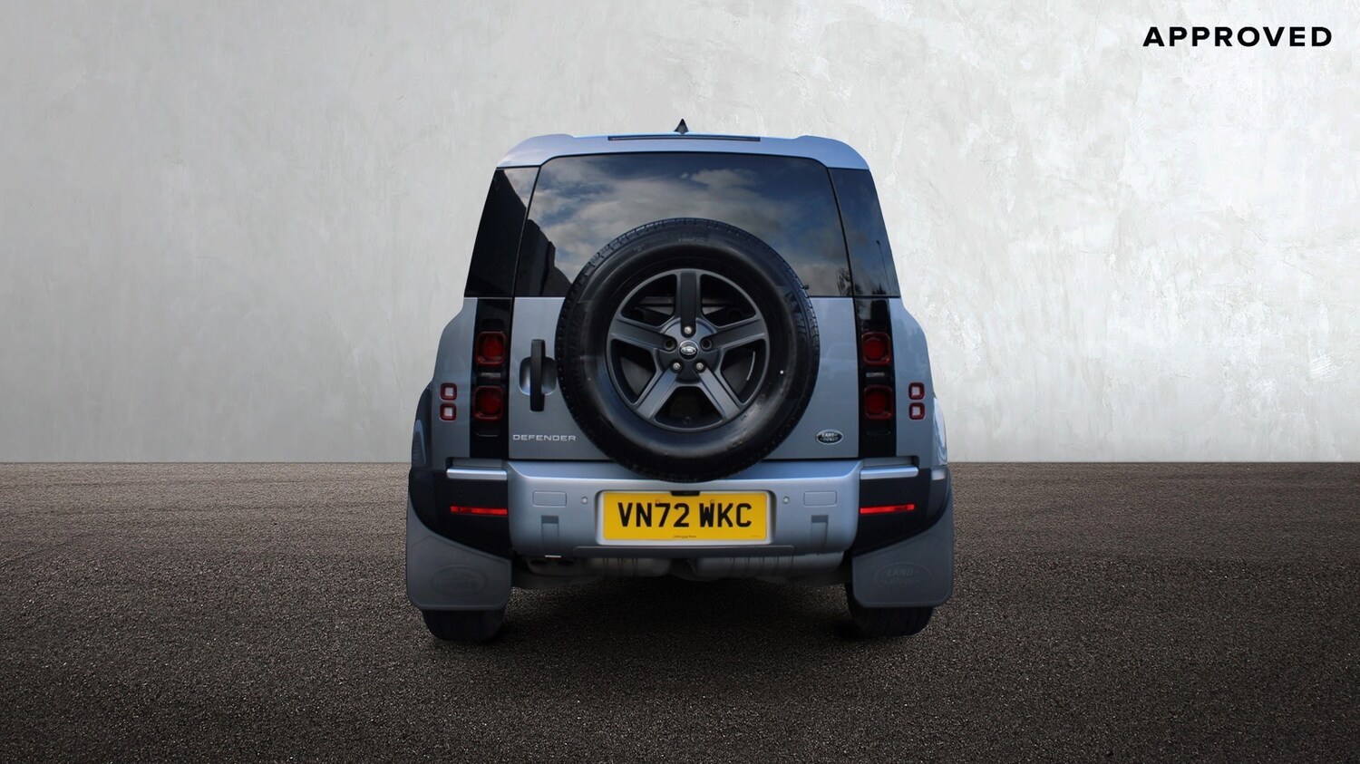 Used Land Rover Defender 90 2023 for sale - 76574664: Photo 6