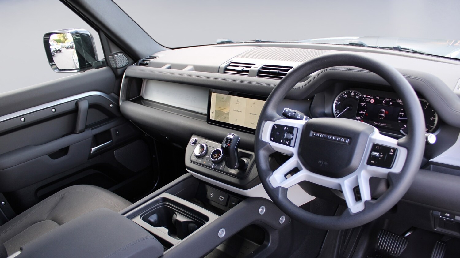 Used Land Rover Defender 90 2023 for sale - 76574664: Photo 9