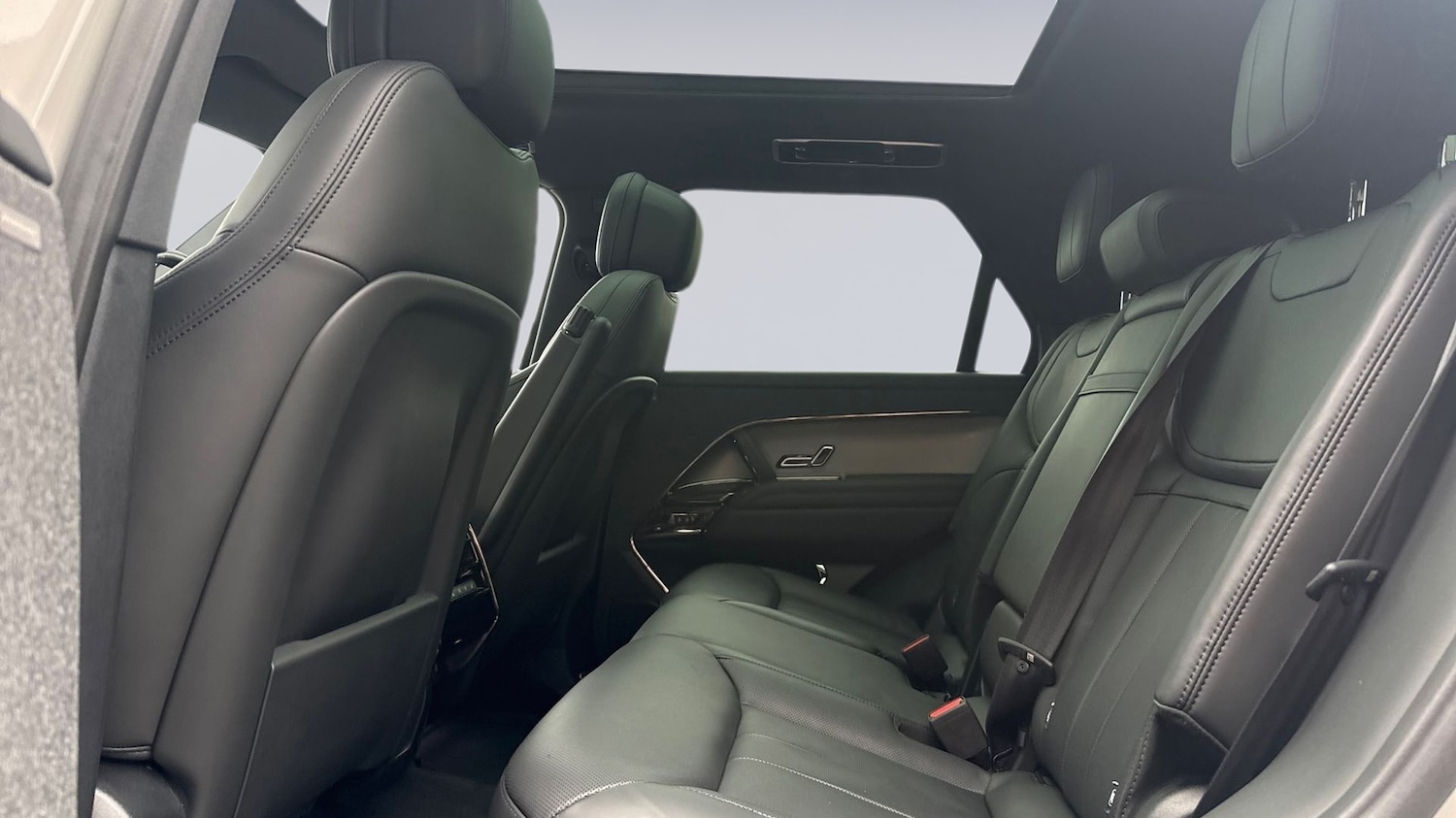 Used Land Rover Range Rover Sport 2023 for sale - 78141759: Photo 4