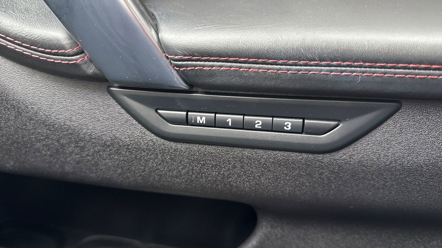 Used Land Rover Discovery Sport 2020 for sale - 77587976: Photo 24