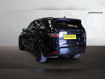Used Land Rover Discovery 2023 for sale - 75234192: Photo