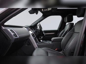 Used Land Rover Discovery 2023 for sale - 75234192: Photo
