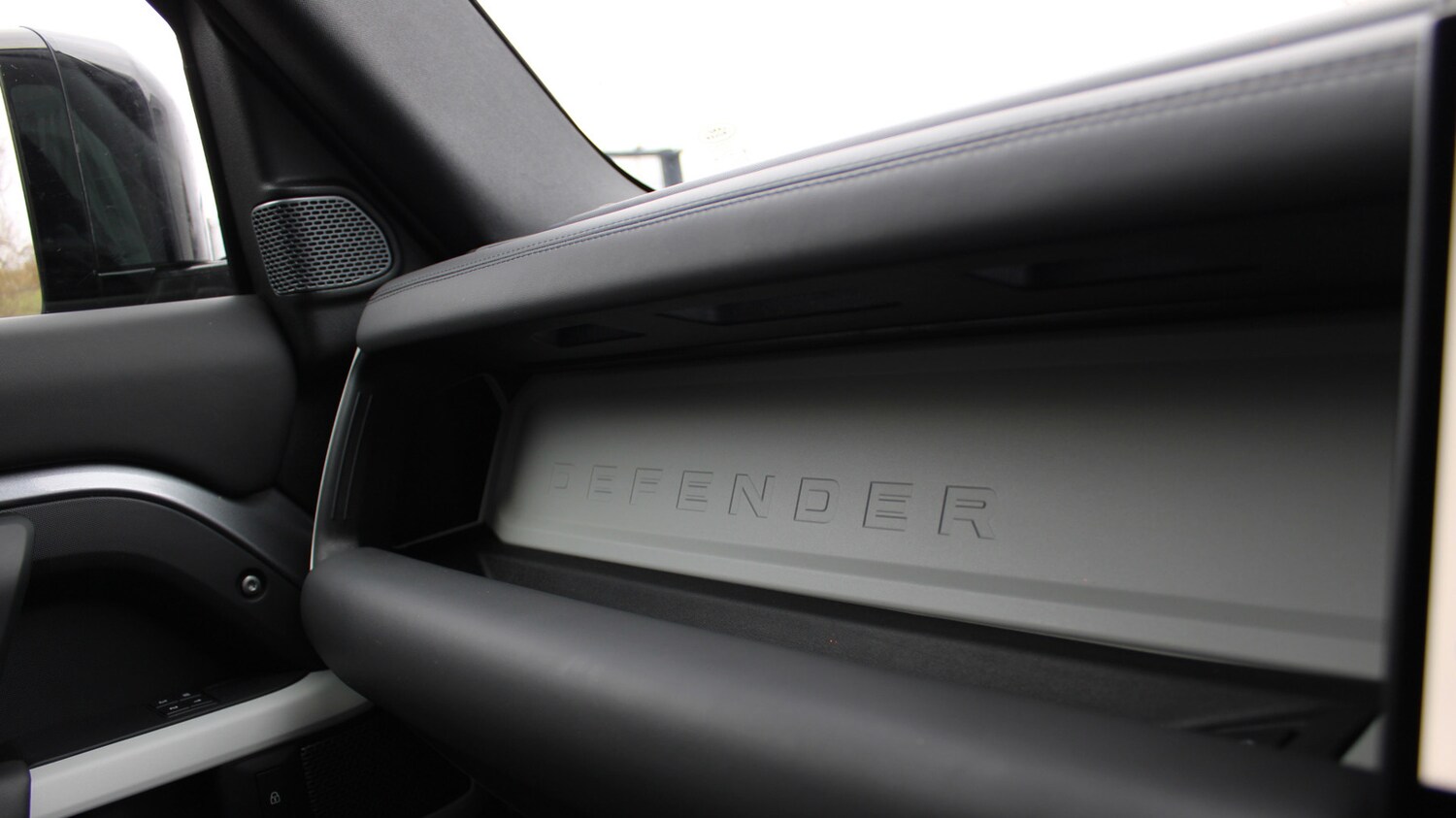 Used Land Rover Defender 2023 for sale - 77479993: Photo 22