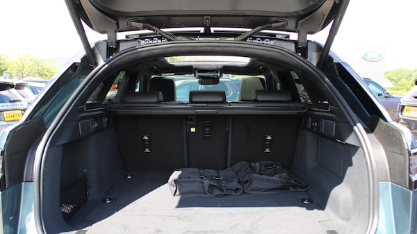 Used Land Rover Range Rover Velar 2025 for sale - 74823705: Photo 10