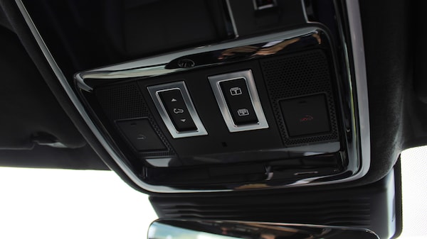 Used Land Rover Range Rover Velar 2025 for sale - 74823705: Photo 22