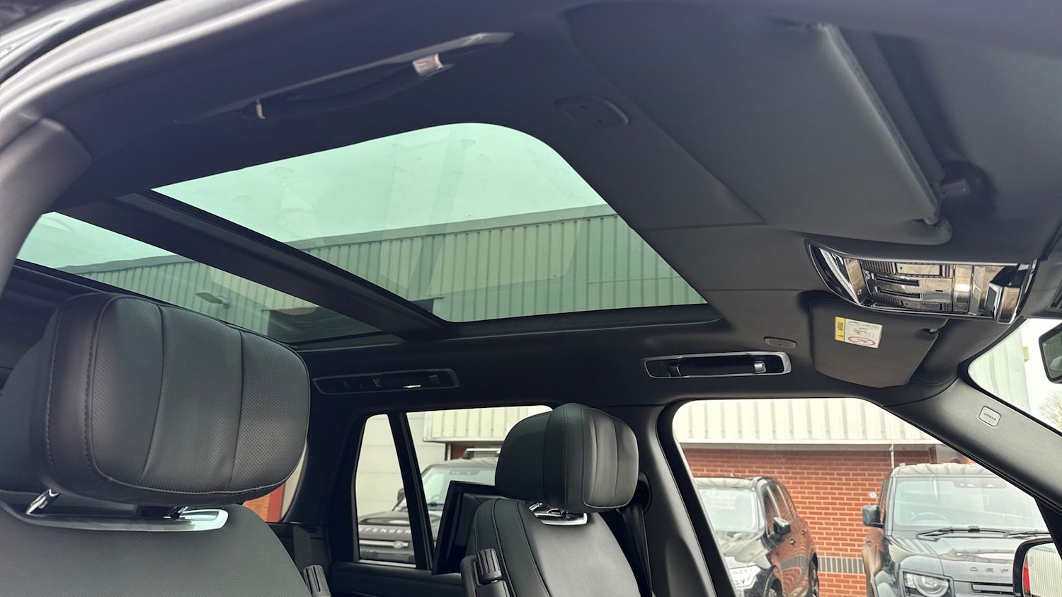 Used Land Rover Range Rover 2025 for sale - 76837651: Photo 21