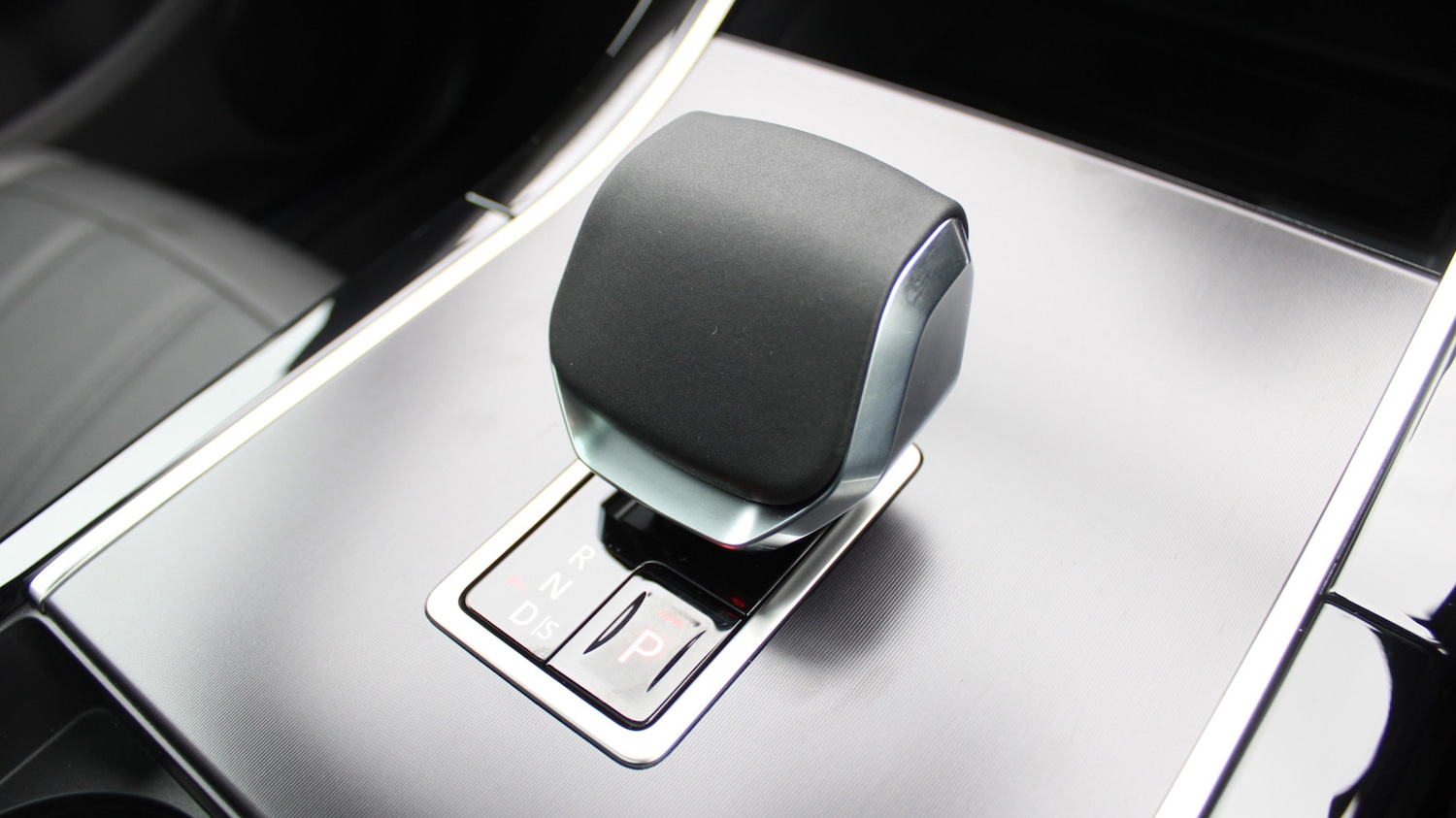 Used Land Rover Range Rover Evoque 2025 for sale - 76563208: Photo 13