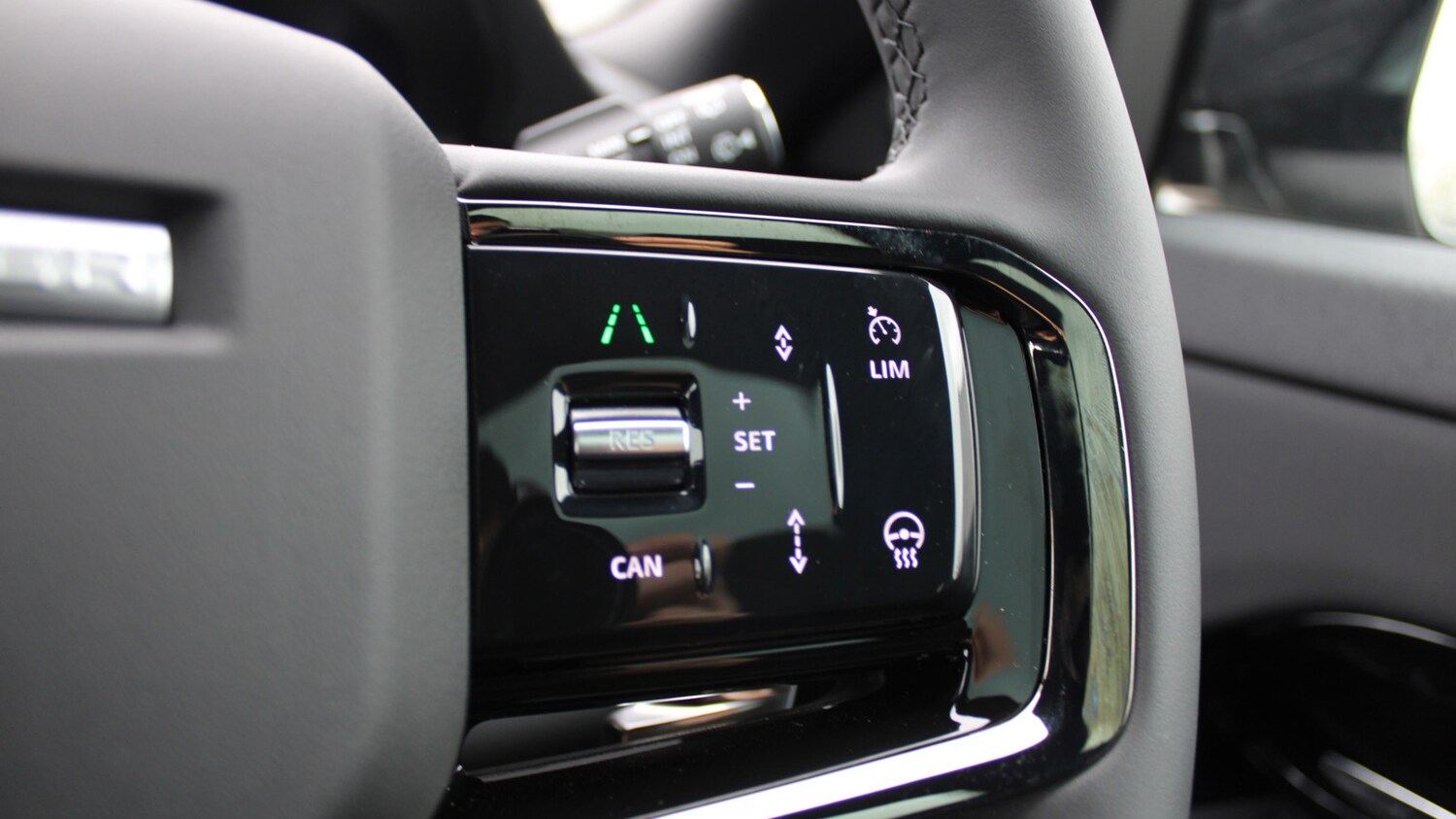 Used Land Rover Range Rover Evoque 2025 for sale - 76563208: Photo 24