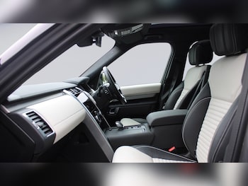 Used Land Rover Discovery 2024 for sale - 76139684: Photo