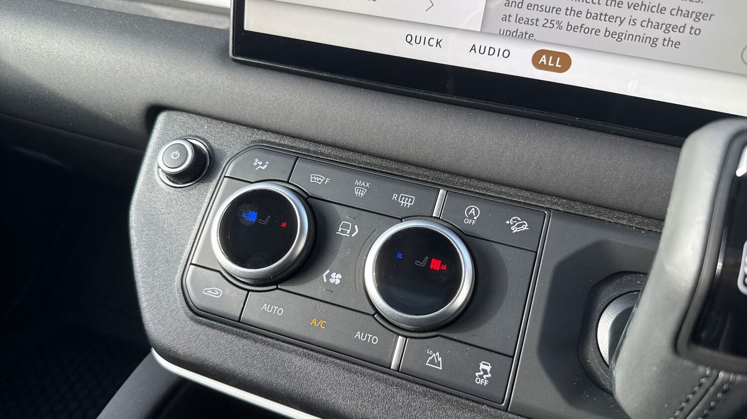 Used Land Rover Defender 2024 for sale - 77770674: Photo 22