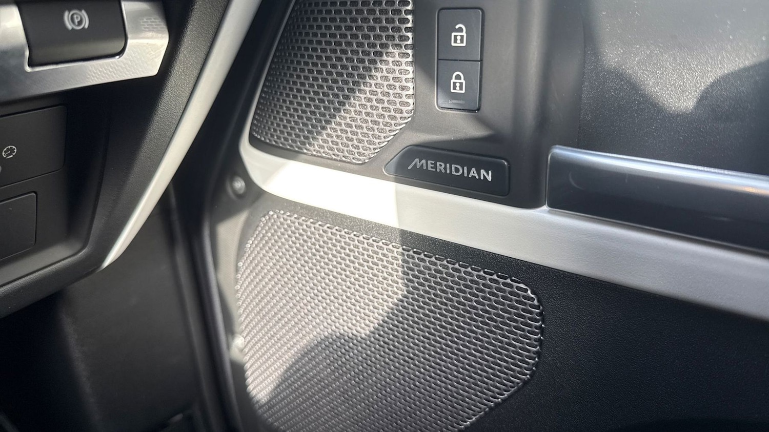 Used Land Rover Defender 2024 for sale - 77770674: Photo 24