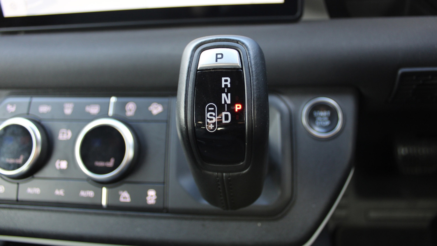 Used Land Rover Defender 2022 for sale - 76359814: Photo 13