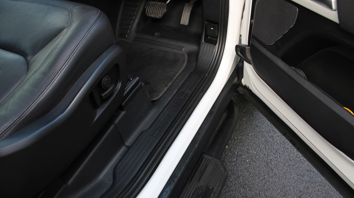 Used Land Rover Defender 2022 for sale - 76359814: Photo 20