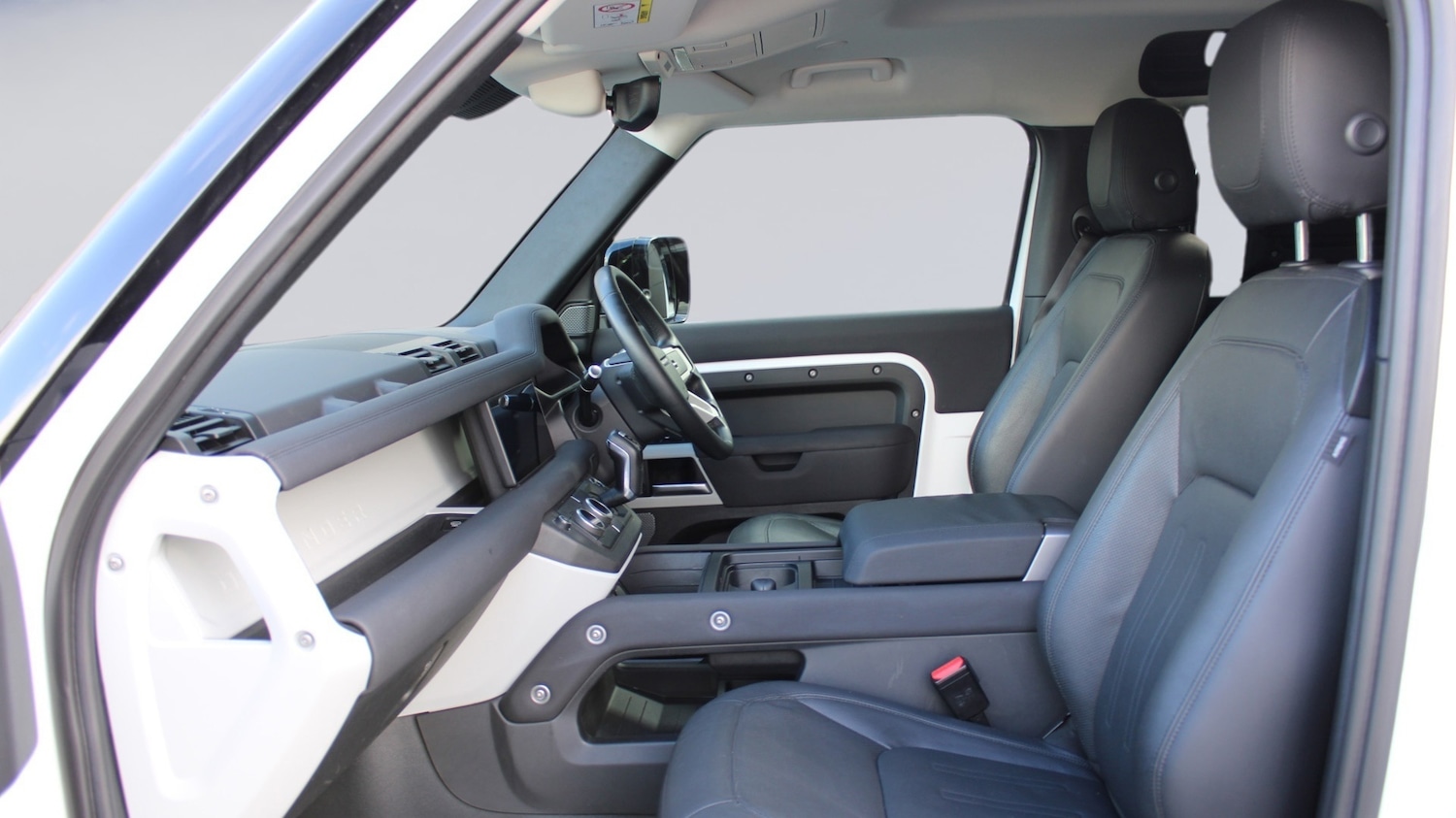 Used Land Rover Defender 2022 for sale - 76359814: Photo 3
