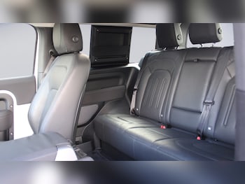 Used Land Rover Defender 2022 for sale - 76359814: Photo