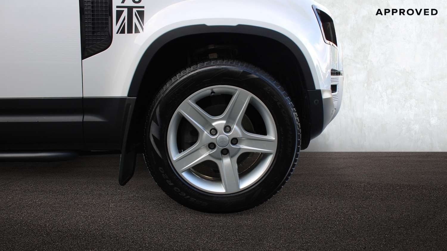 Used Land Rover Defender 2022 for sale - 76359814: Photo 8