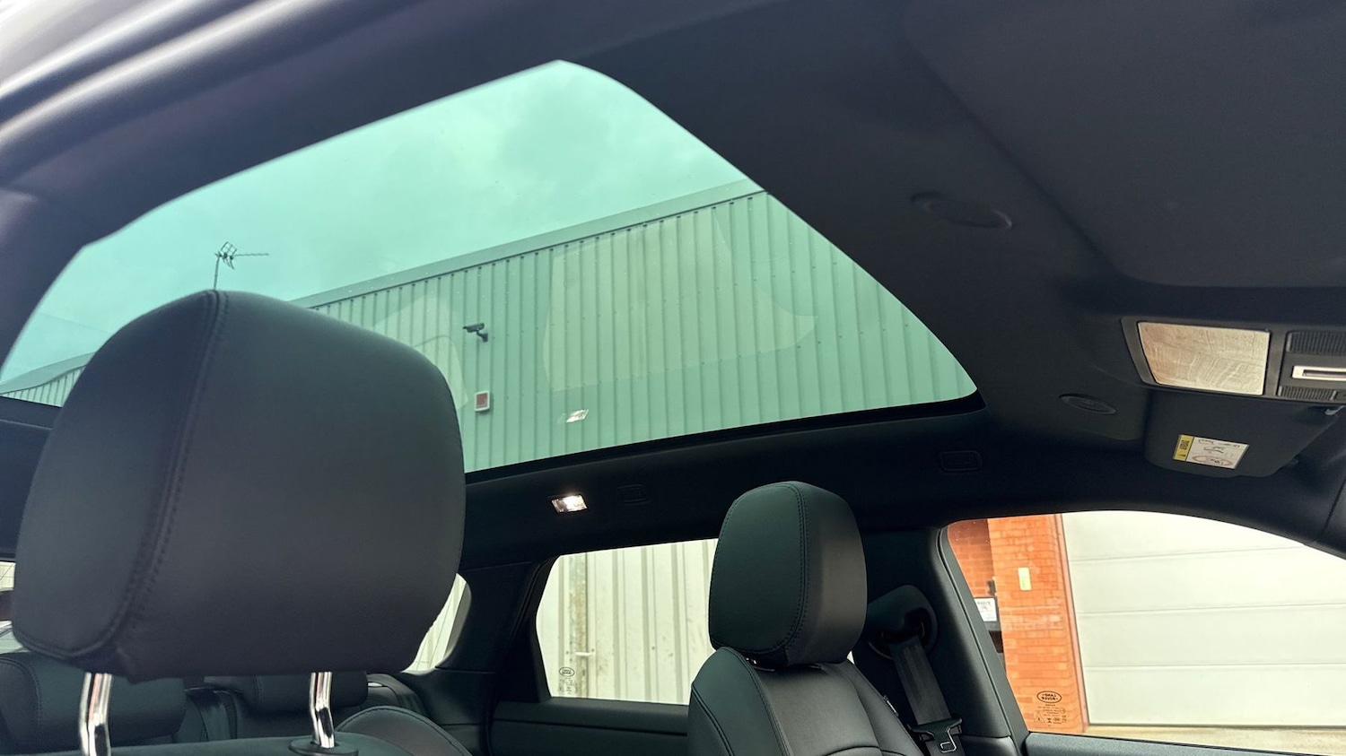 Used Land Rover Range Rover Evoque 2024 for sale - 76888339: Photo 21