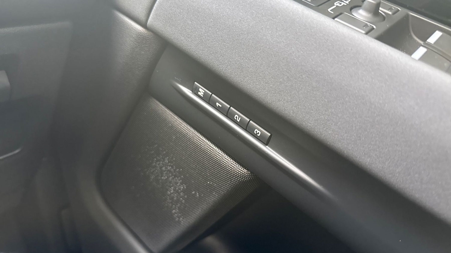 Used Land Rover Range Rover Evoque 2024 for sale - 76888339: Photo 25