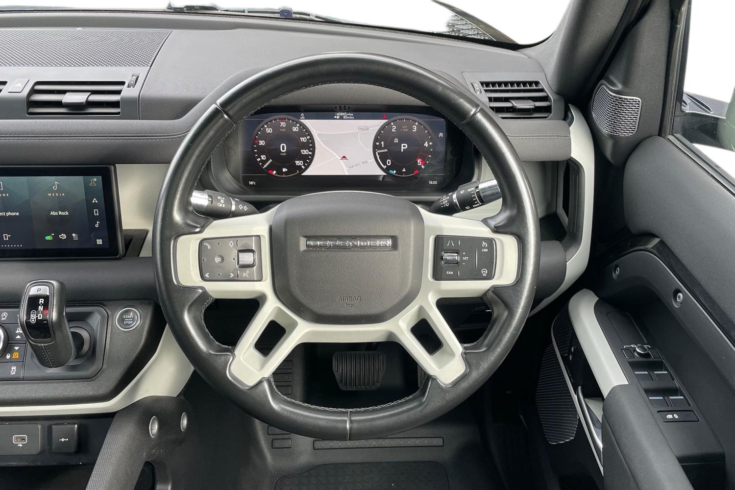 Used Land Rover Defender 2021 for sale - 78136897: Photo 15