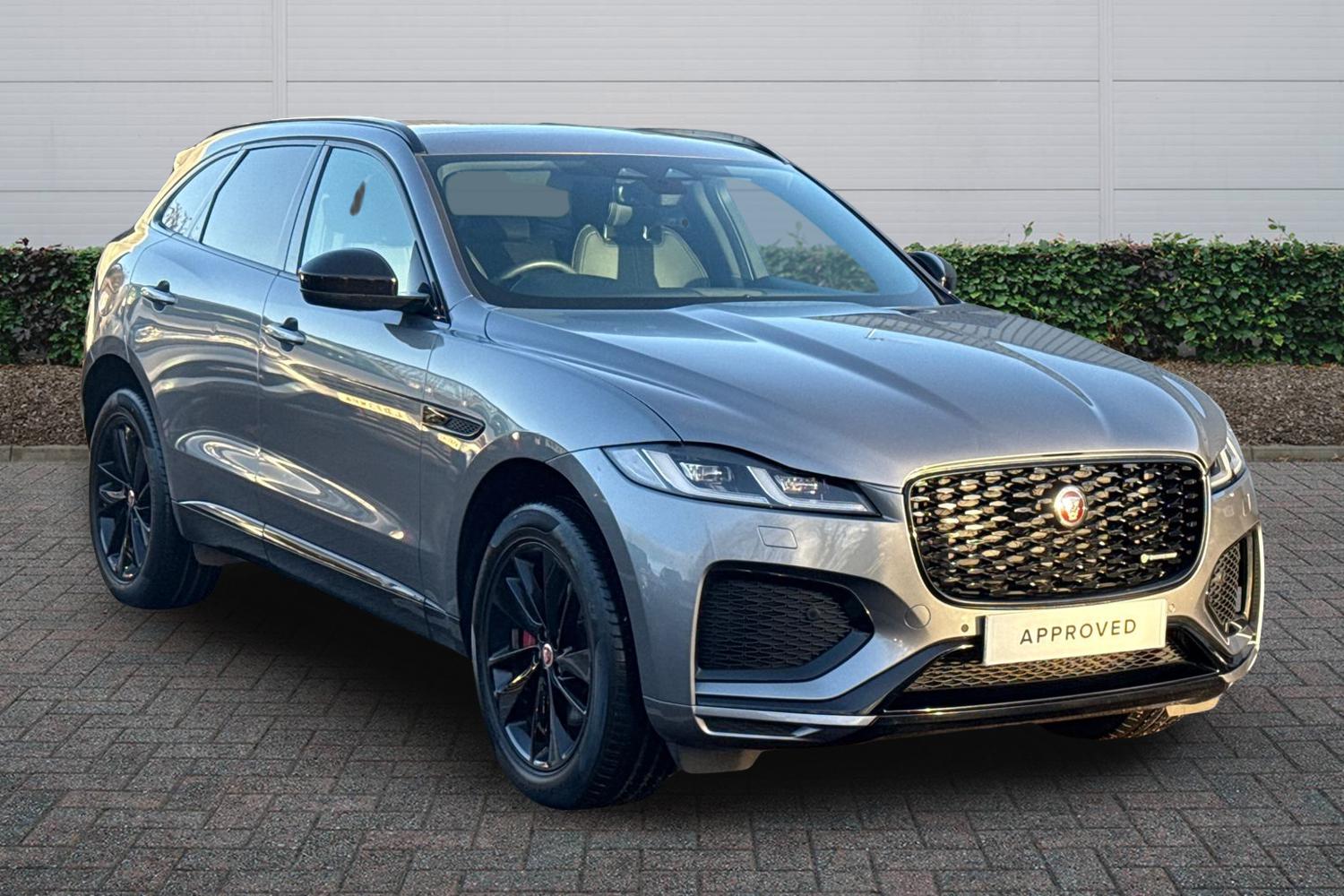Used Jaguar F-Pace 2022 for sale - 77046335: Photo 2