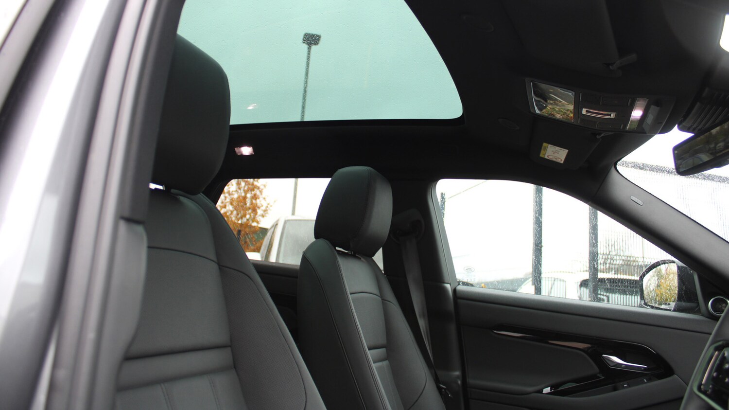 Used Land Rover Range Rover Evoque 2025 for sale - 76563206: Photo 26