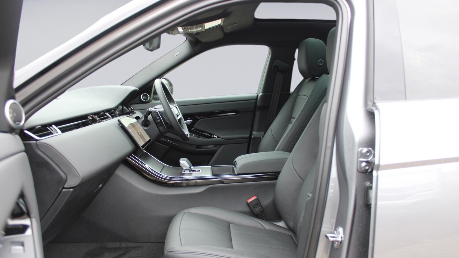 Used Land Rover Range Rover Evoque 2025 for sale - 76563206: Photo 3