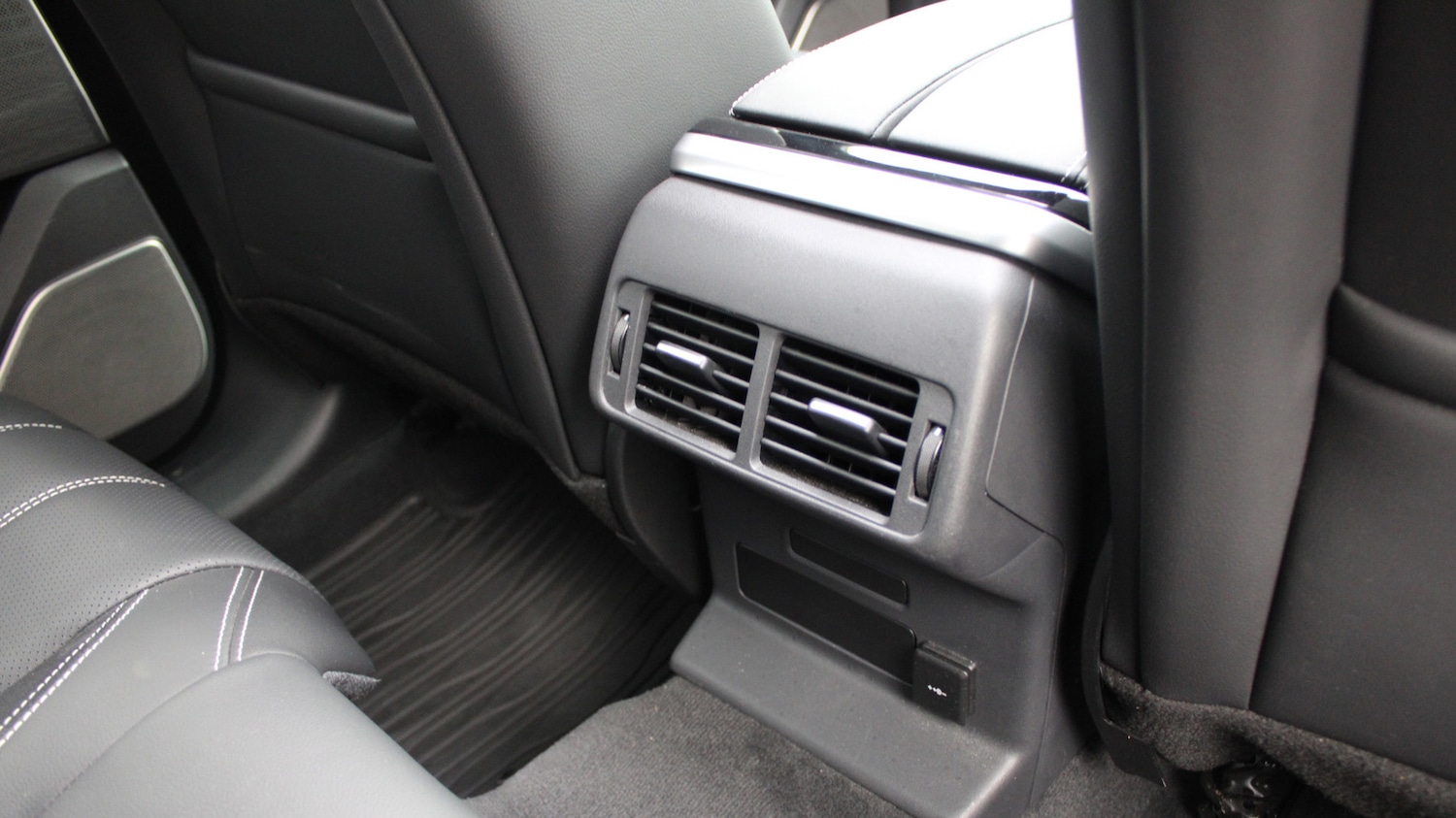 Used Land Rover Range Rover Velar 2023 for sale - 76730685: Photo 18