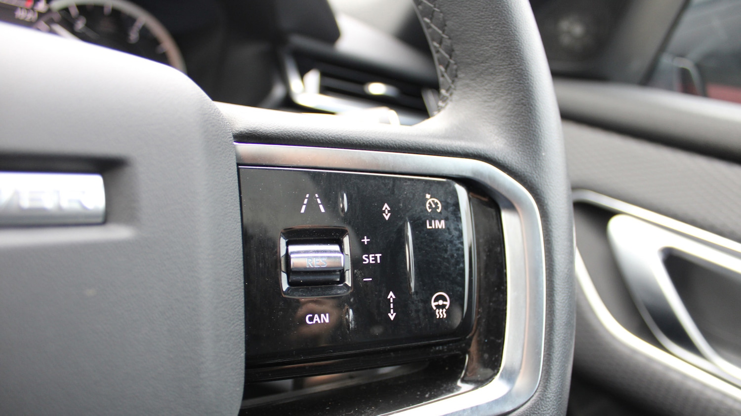 Used Land Rover Range Rover Velar 2023 for sale - 76730685: Photo 23