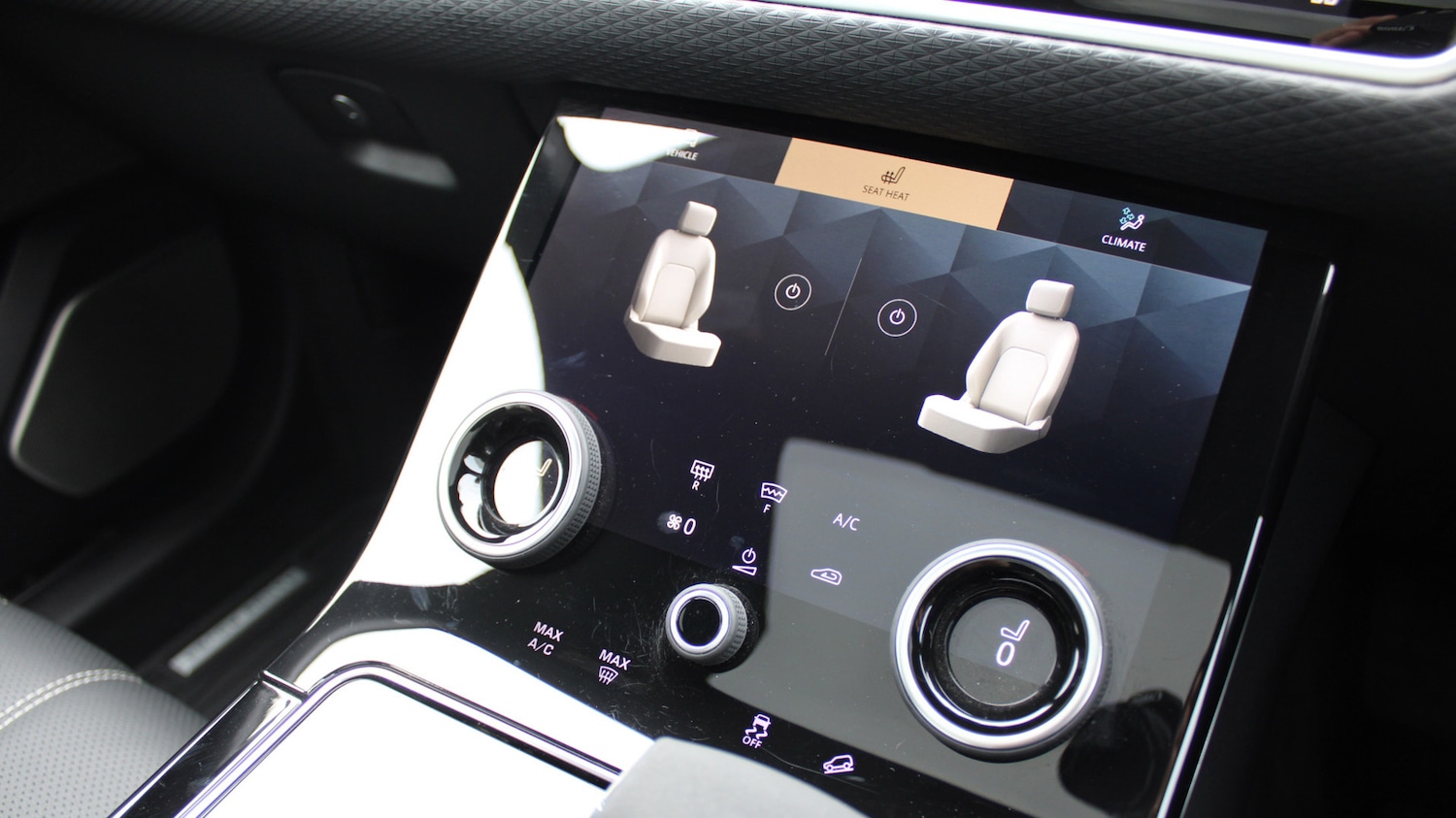 Used Land Rover Range Rover Velar 2023 for sale - 76730685: Photo 28