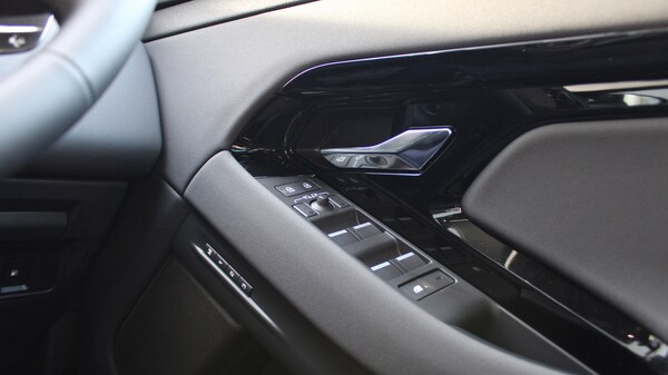 Used Land Rover Range Rover Evoque 2025 for sale - 74612446: Photo 27